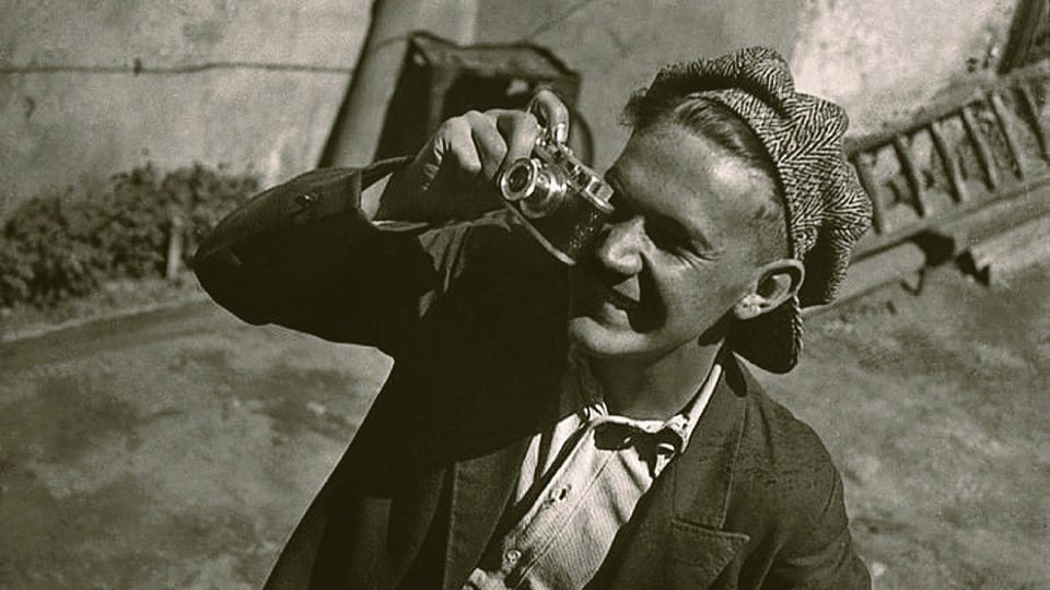 Young Evgeny Khaldei