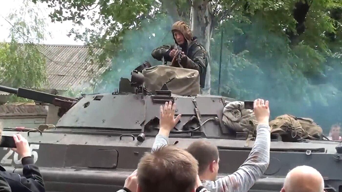Shooting at Peaceful Demonstrators in Mariupol – 05/09/2014